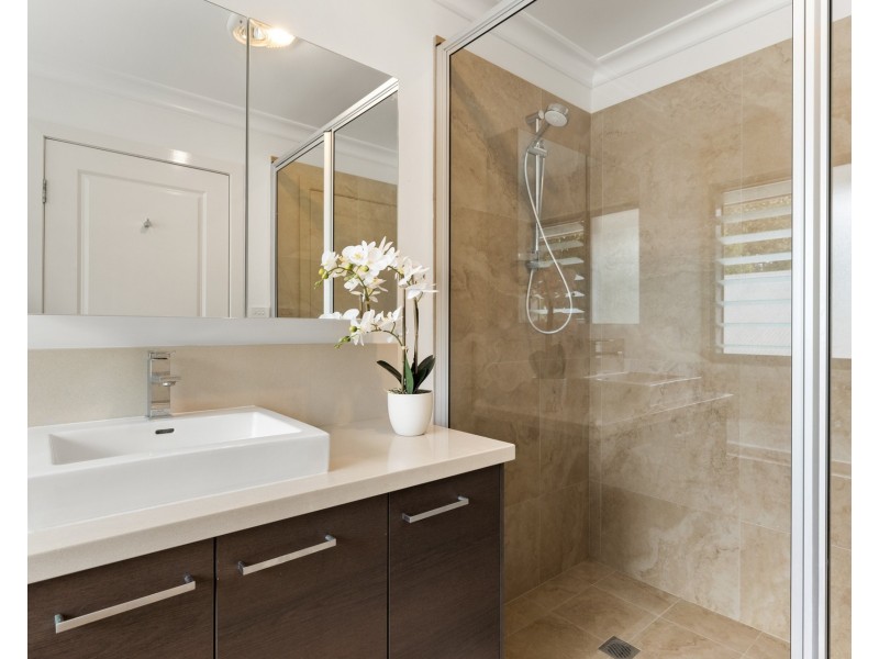 2/27 Kalemajere Drive, Suffolk Park NSW 2481