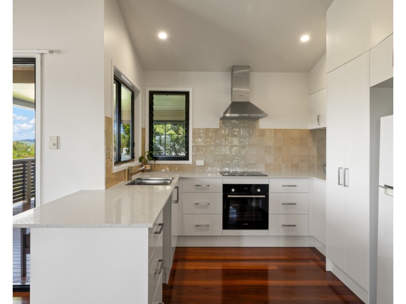 5 Barby Crescent, Bangalow NSW 2479