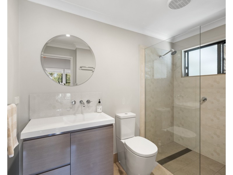 5 Barby Crescent, Bangalow NSW 2479
