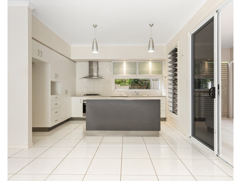 1 Tea Tree Court, Suffolk Park NSW 2481