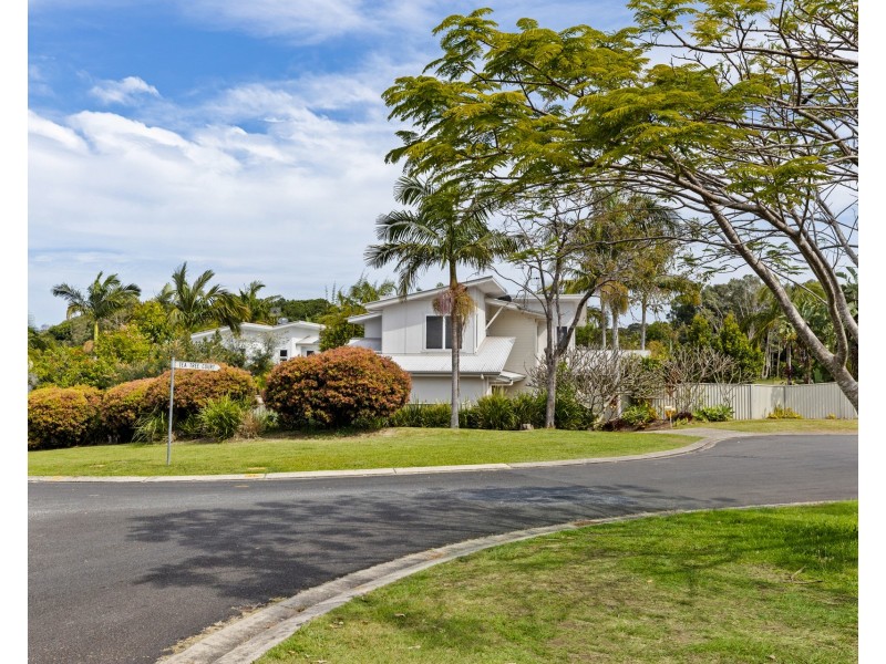1 Tea Tree Court, Suffolk Park NSW 2481