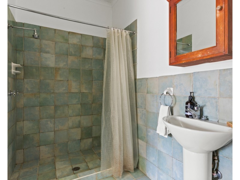 16 Henderson Place, Modanville NSW 2480