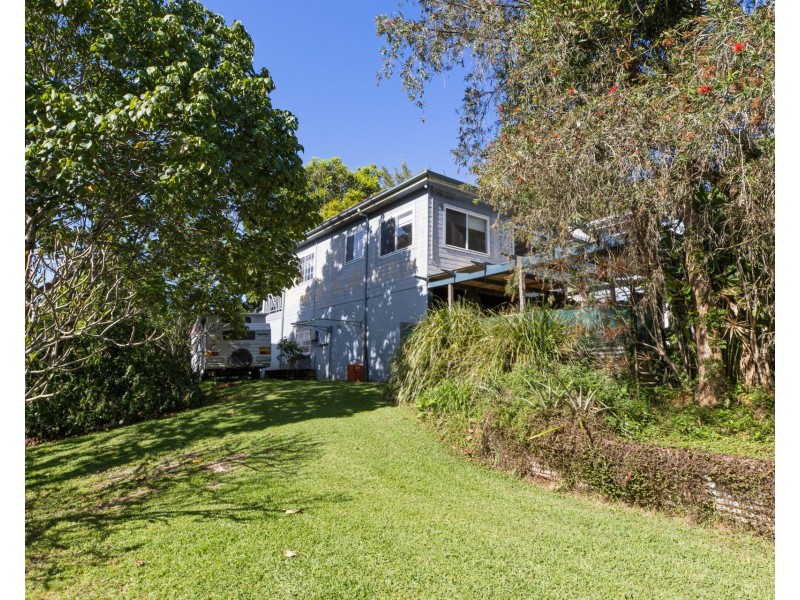 16 Henderson Place, Modanville NSW 2480