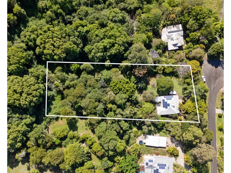 16 Henderson Place, Modanville NSW 2480