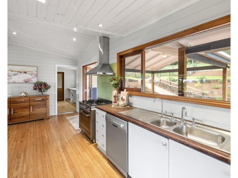 11 Lizray Road, Federal NSW 2480