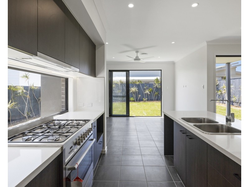 24 Swell Avenue, Skennars Head NSW 2478