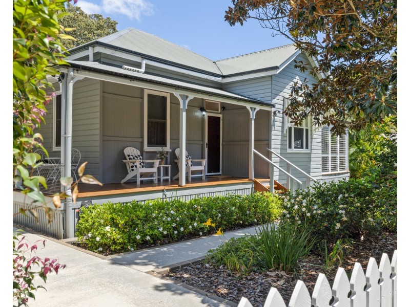 3 Palm-Lily Crescent, Bangalow NSW 2479