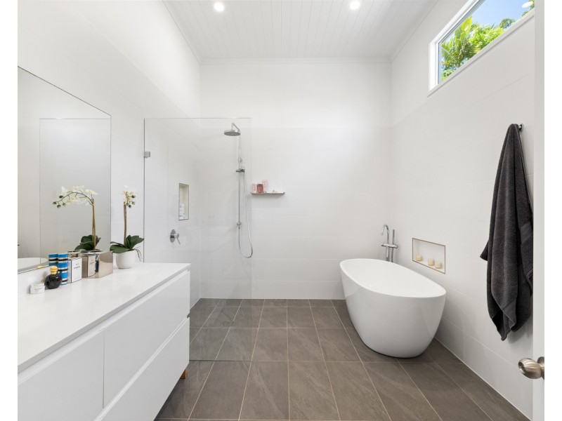3 Palm-Lily Crescent, Bangalow NSW 2479