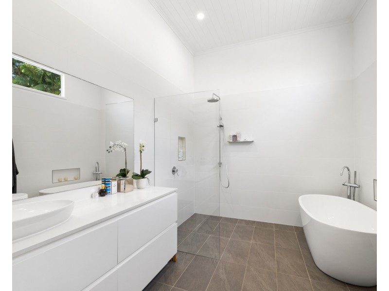 3 Palm-Lily Crescent, Bangalow NSW 2479