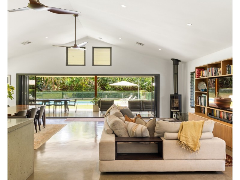 35 Avocado Crescent, Ewingsdale NSW 2481