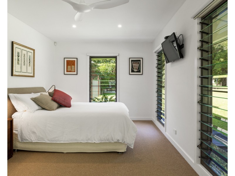 35 Avocado Crescent, Ewingsdale NSW 2481