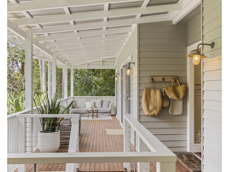 16 Palm Tree Crescent, Bangalow NSW 2479