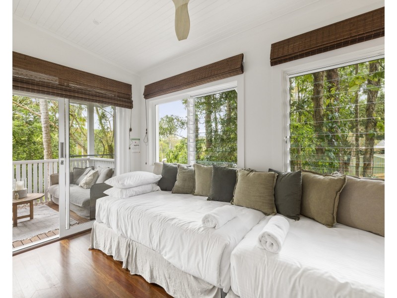 16 Palm Tree Crescent, Bangalow NSW 2479