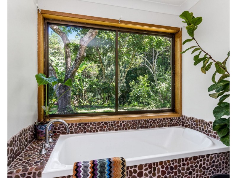 60 Alidenes Road, Wilsons Creek NSW 2482