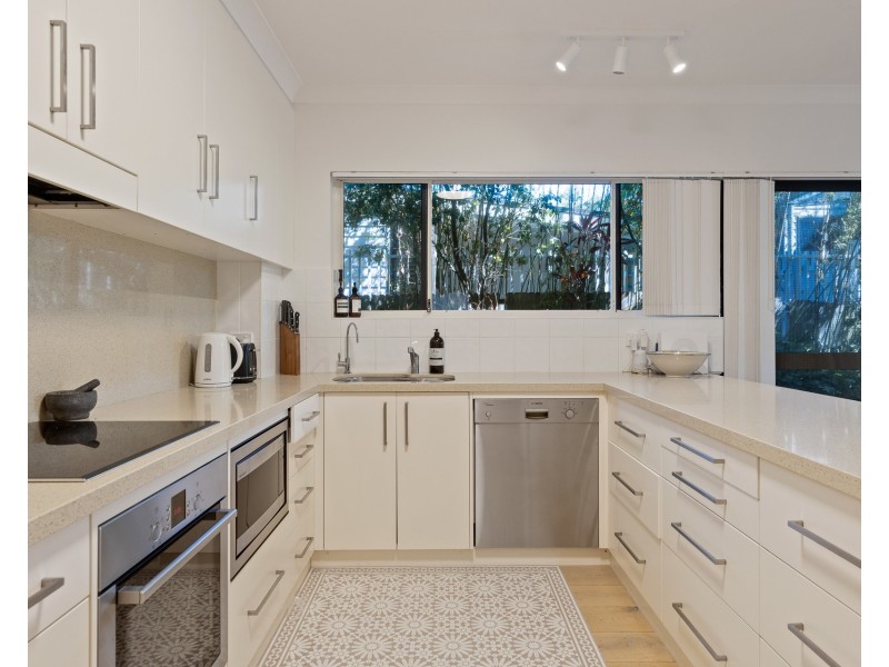 2/122 Lighthouse Road, Byron Bay NSW 2481