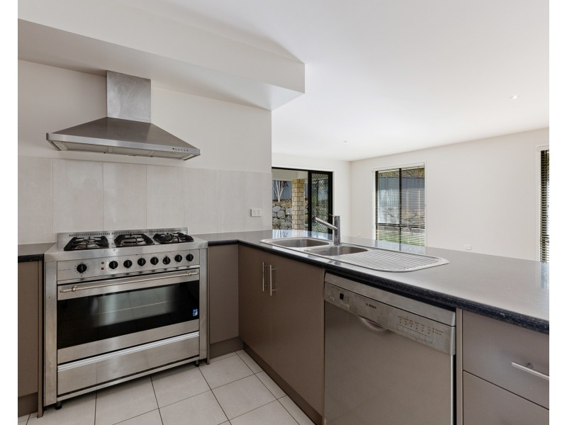 12 Chilcott Circuit, Cumbalum NSW 2478