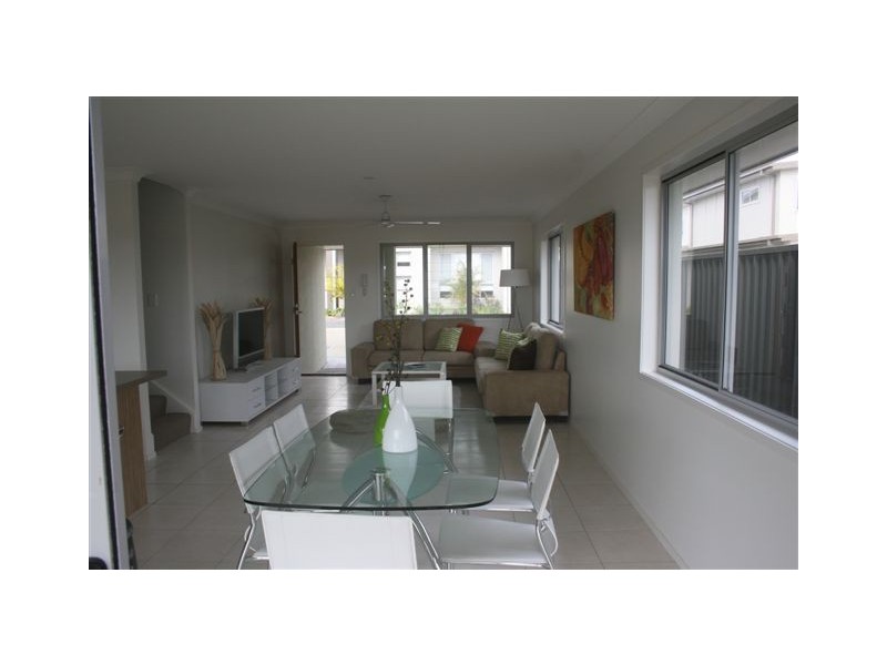 1-3/15 LENNOX CRT, Pottsville Beach NSW 2489