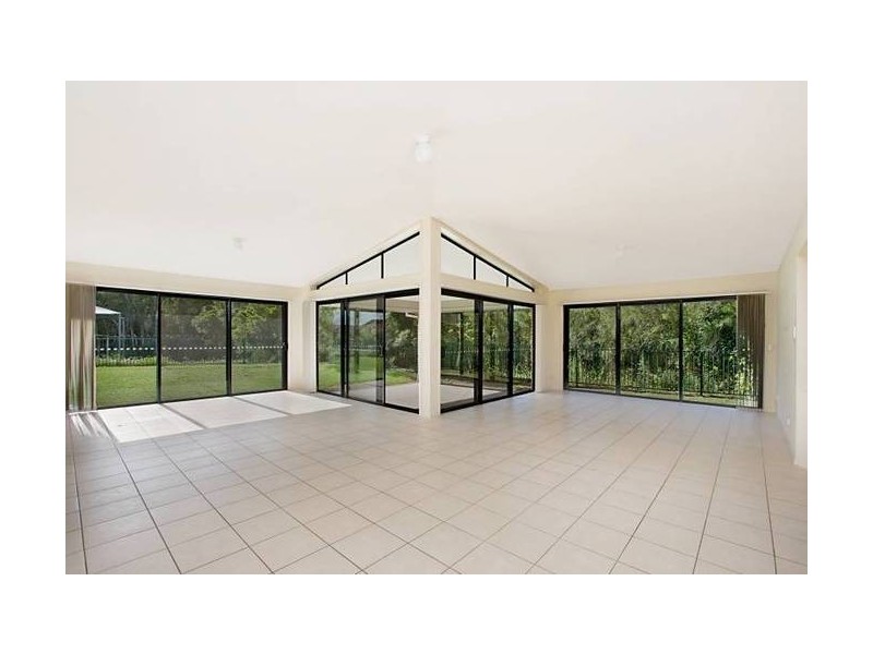 34 TRAMINER COURT, Banora Point NSW 2486