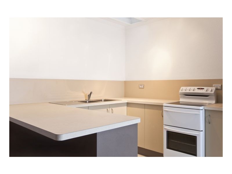 5/16 LANHAM, Coolangatta QLD 4225