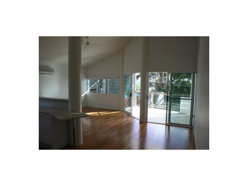 9/50-52 RUTLEDGE ST, Coolangatta QLD 4225