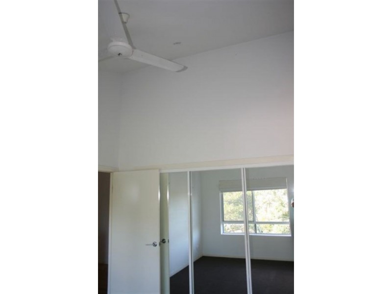 9/50-52 RUTLEDGE ST, Coolangatta QLD 4225