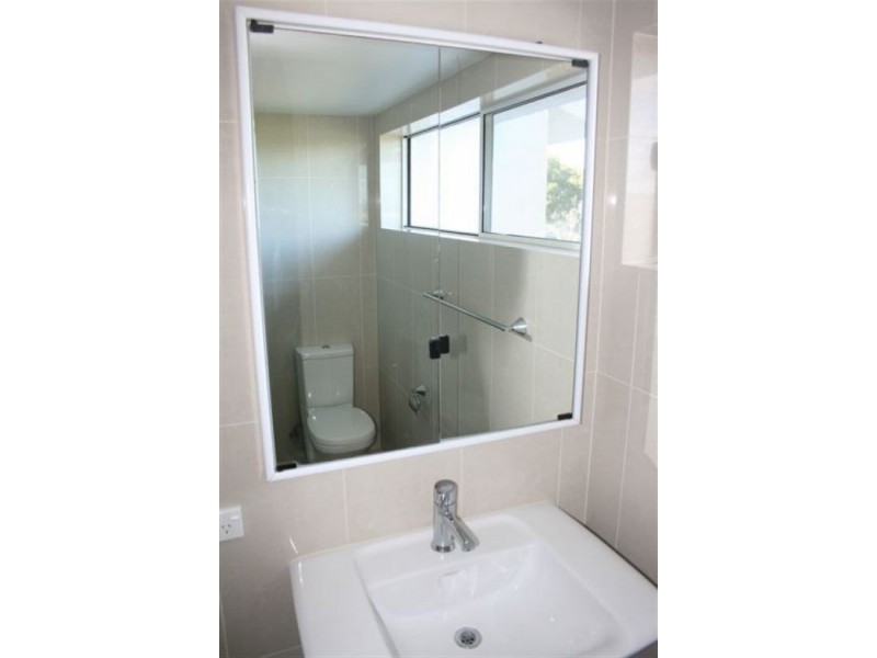 9/50-52 RUTLEDGE ST, Coolangatta QLD 4225