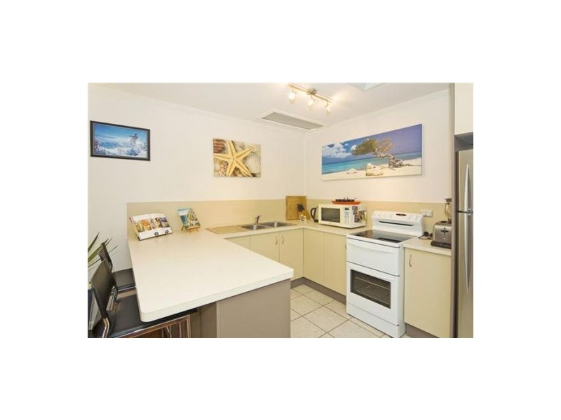 5/16 LANHAM ST, Coolangatta QLD 4225