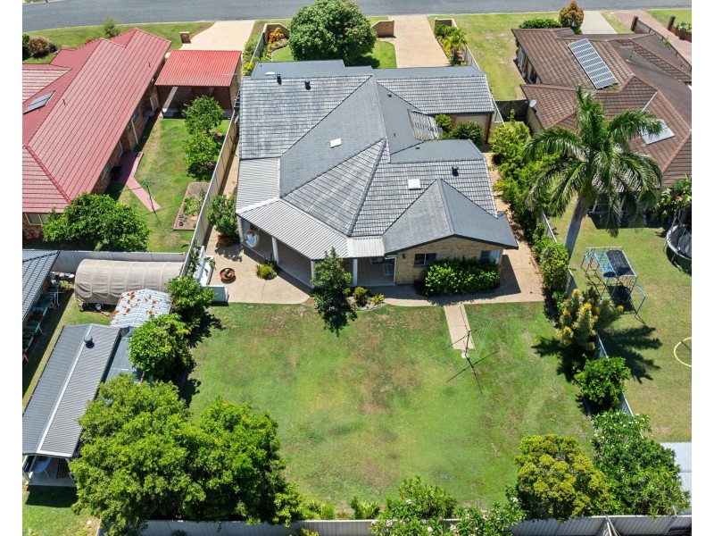 5 Palm Terrace, Yamba NSW 2464