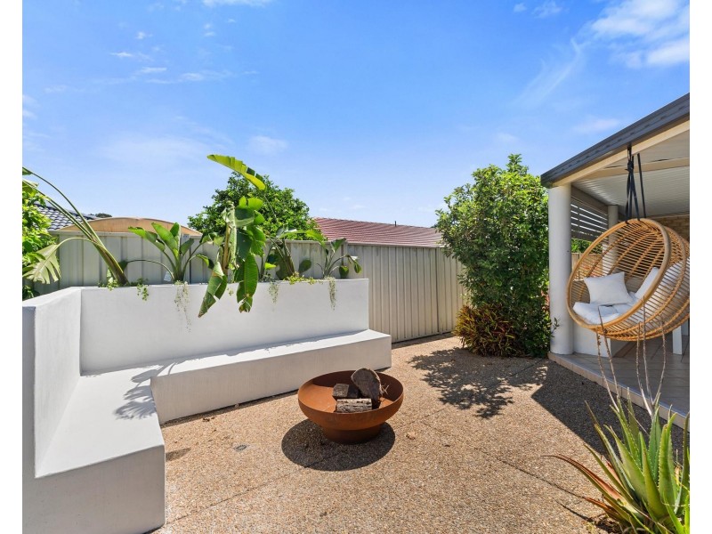 5 Palm Terrace, Yamba NSW 2464