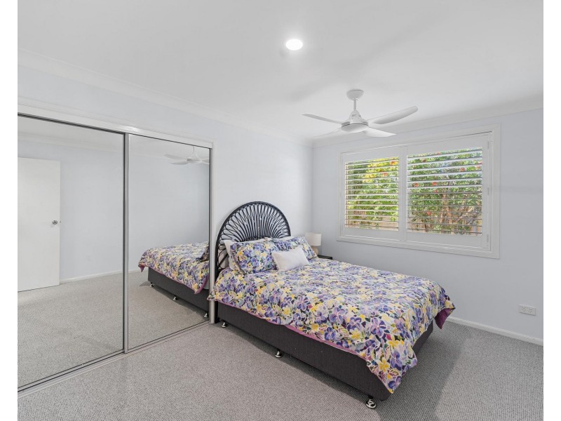 5 Palm Terrace, Yamba NSW 2464
