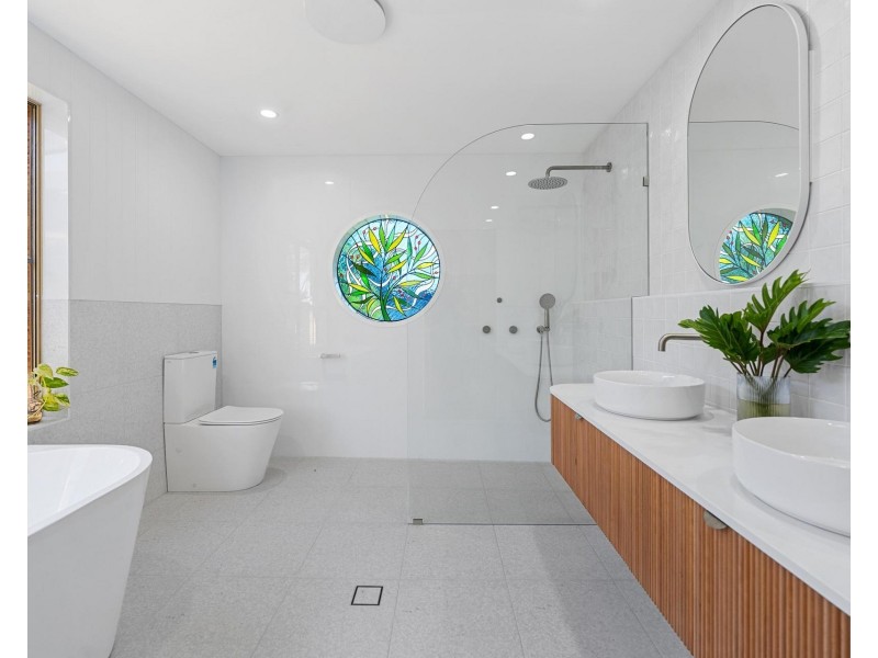 5 Palm Terrace, Yamba NSW 2464