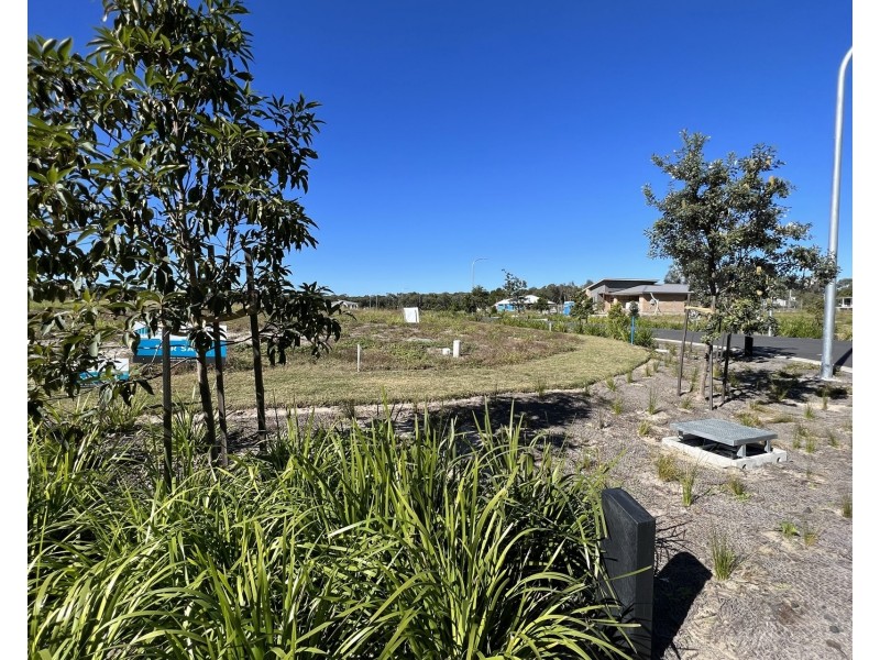 14 Yaegl Crescent, Iluka NSW 2466