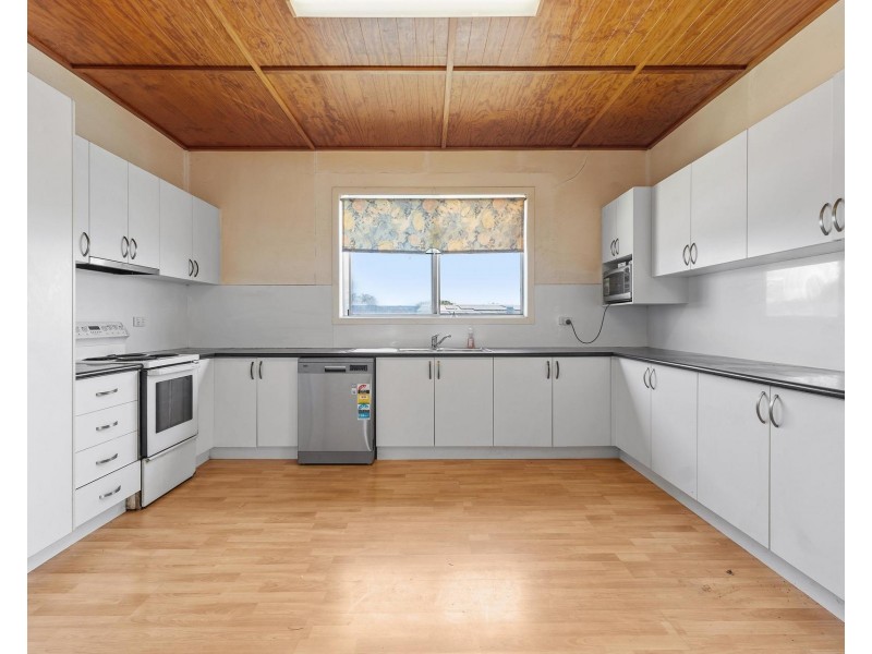 10 Treelands Drive, Yamba NSW 2464