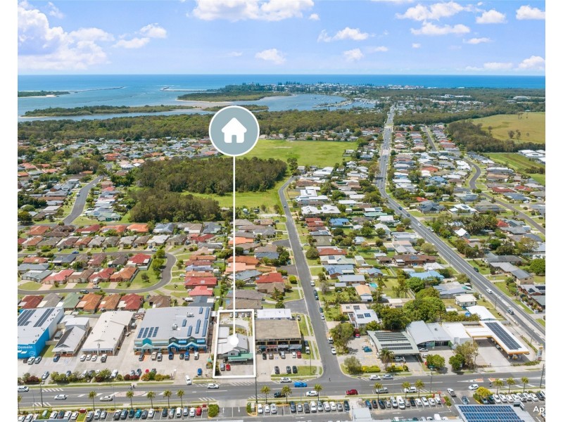 10 Treelands Drive, Yamba NSW 2464