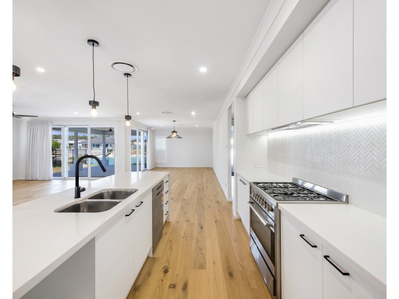 15 Taine Court, Yamba NSW 2464
