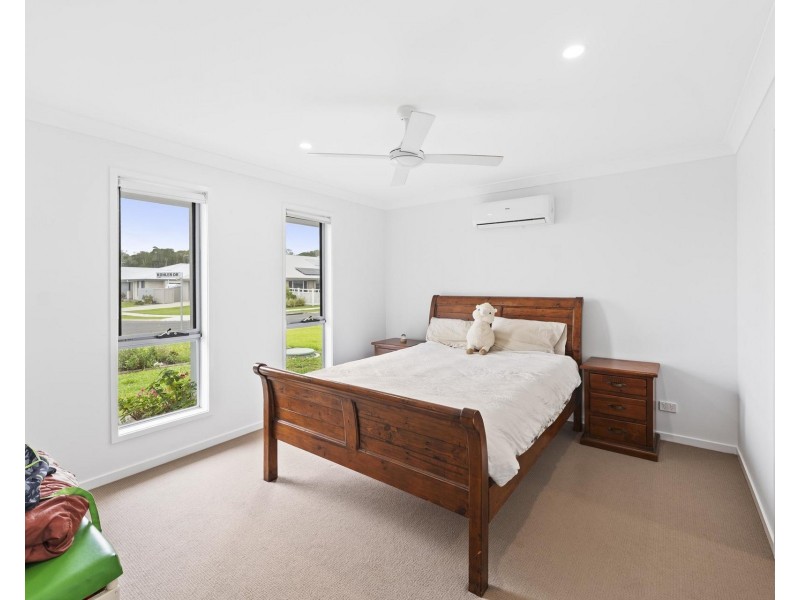 32 Kohler Drive, Yamba NSW 2464