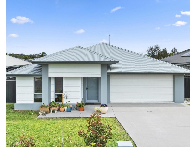 32 Kohler Drive, Yamba NSW 2464