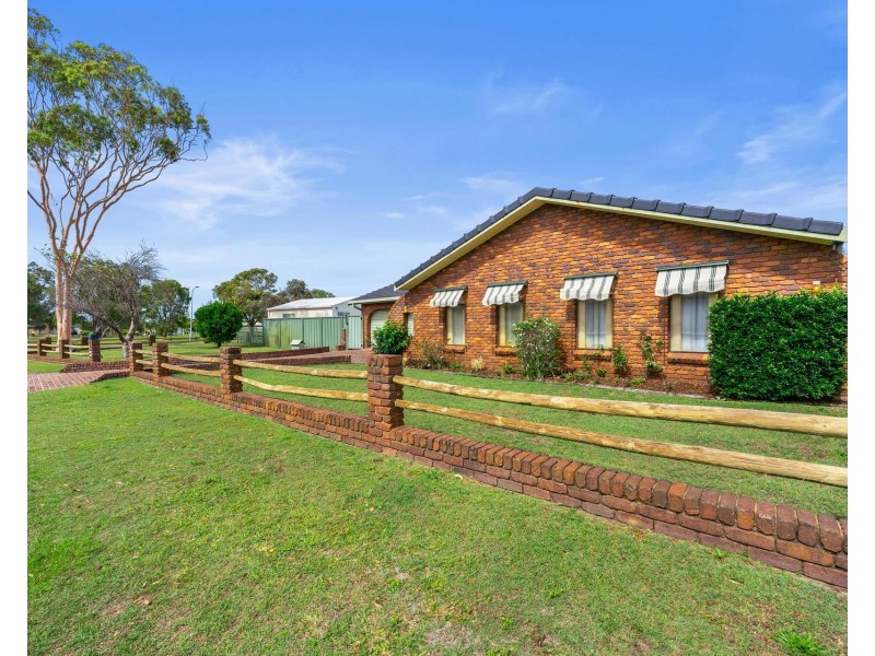 1 Willow Way, Yamba NSW 2464