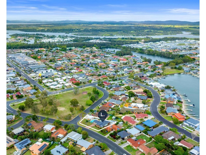1 Willow Way, Yamba NSW 2464