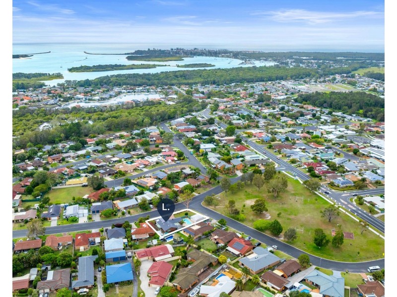1 Willow Way, Yamba NSW 2464