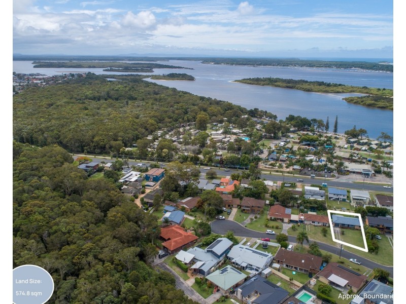 44 Coonawarra Court, Yamba NSW 2464
