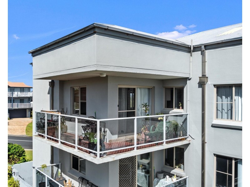 14/8-10 High Street, Yamba NSW 2464