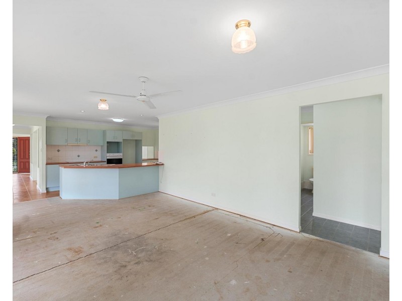 15 King Parrot Parade, Gulmarrad NSW 2463