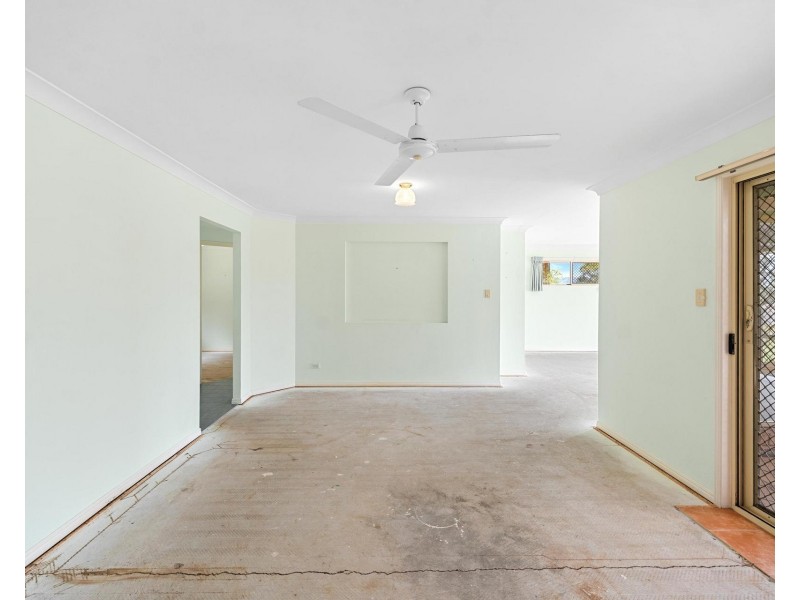 15 King Parrot Parade, Gulmarrad NSW 2463