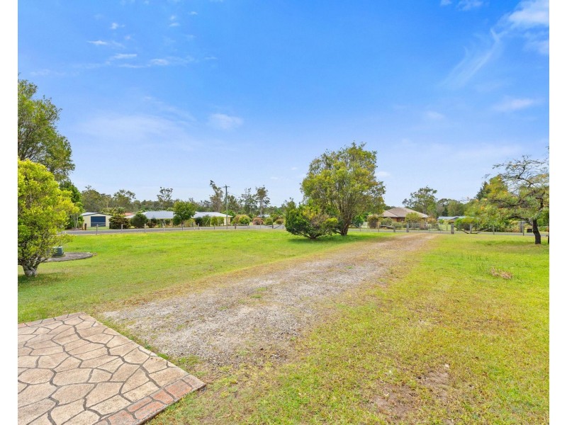 15 King Parrot Parade, Gulmarrad NSW 2463