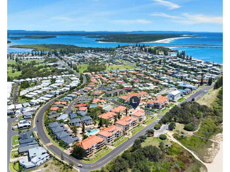 9/20 Pacific Parade, Yamba NSW 2464