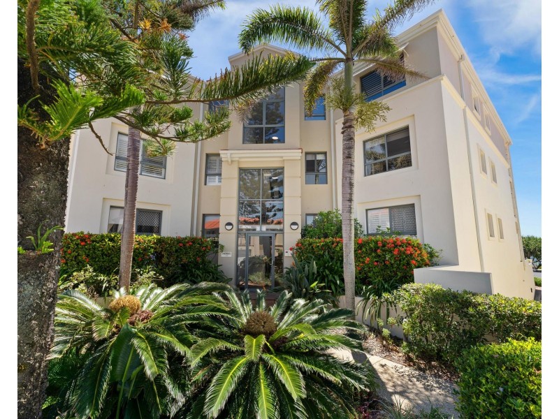 9/20 Pacific Parade, Yamba NSW 2464