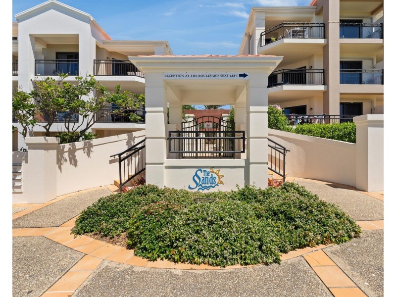 9/20 Pacific Parade, Yamba NSW 2464
