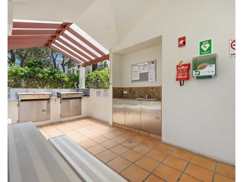 9/20 Pacific Parade, Yamba NSW 2464