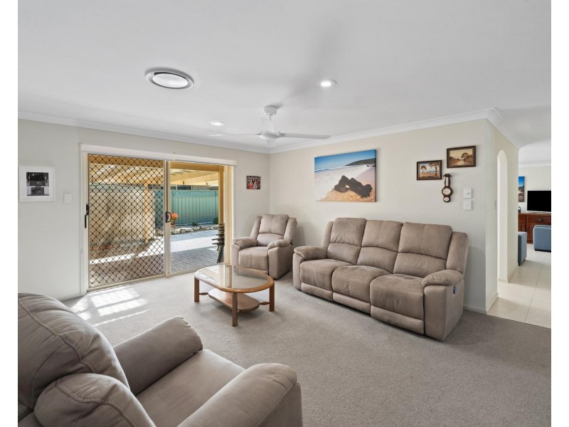 11 Orion Drive, Yamba NSW 2464